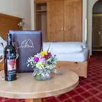 Bischofsmuetze 4* Filzmoos