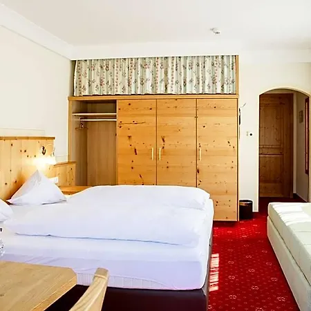 Bischofsmuetze 4* Filzmoos